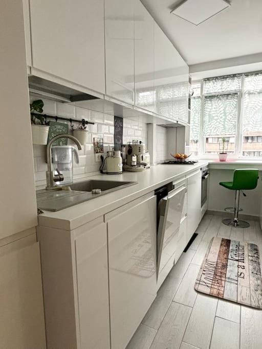 Ultracentral Lovely Place -Your Home Away From Home Bukarest Eksteriør billede